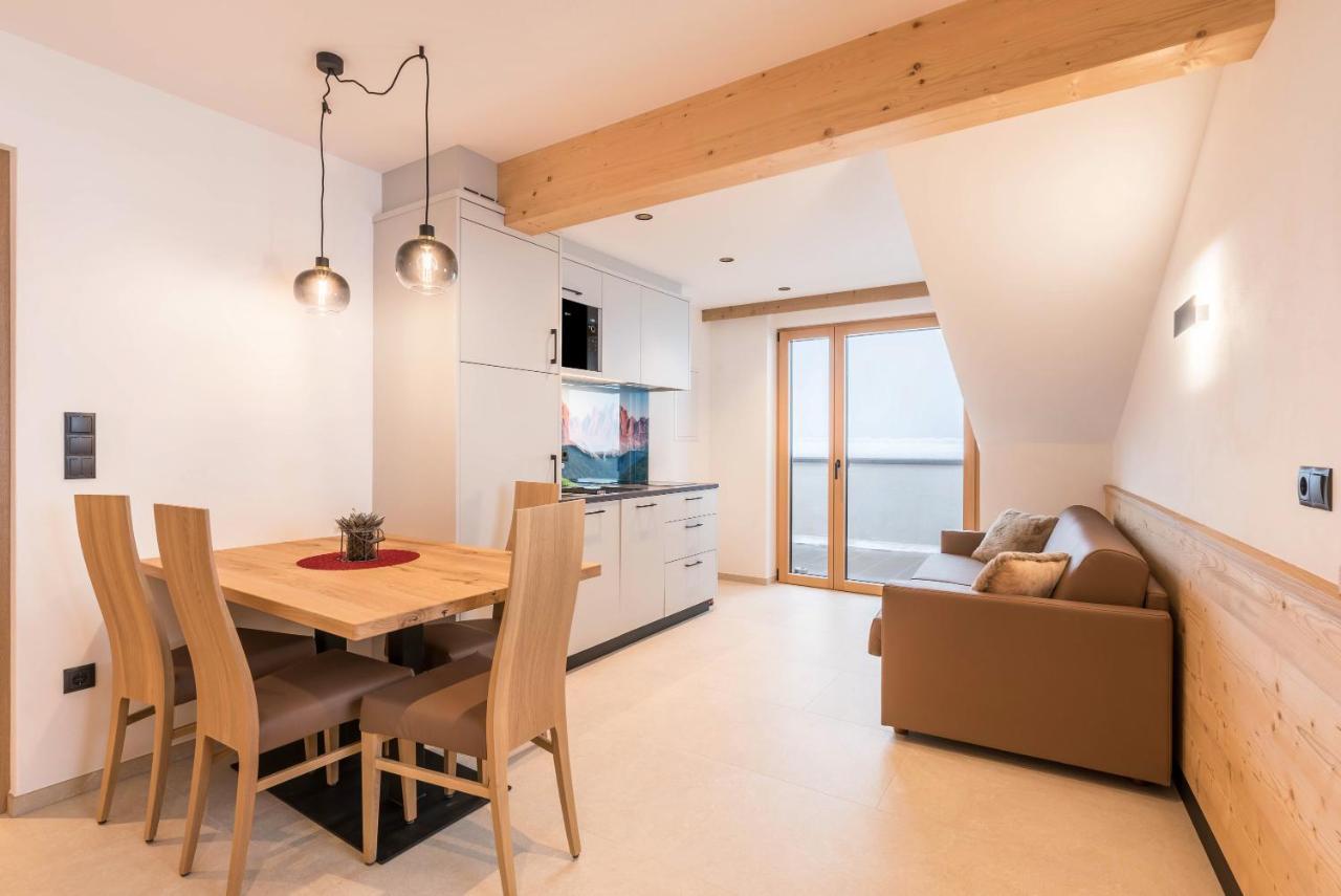 Planerhof Apartment Edelweiss Funes  Esterno foto
