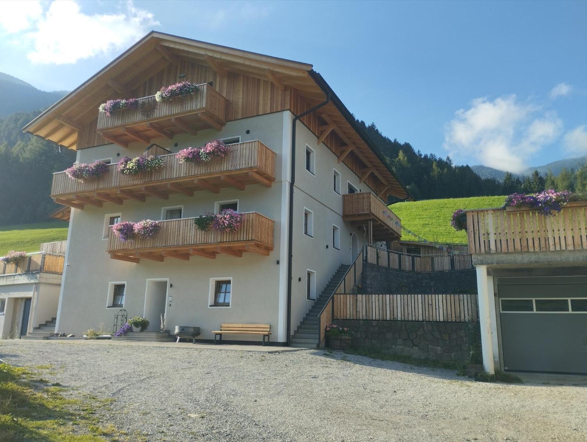 Planerhof Apartment Edelweiss Funes  Esterno foto